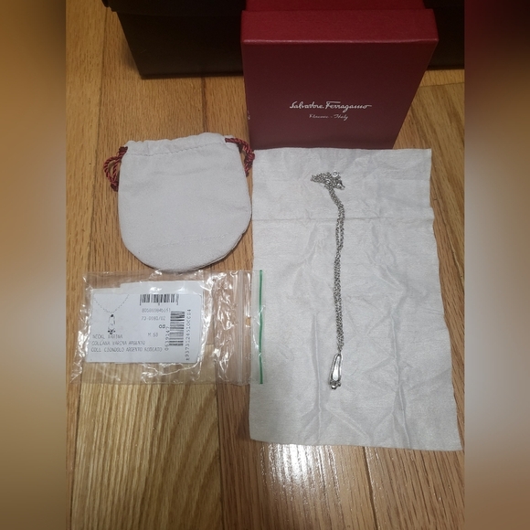21. AUTHENTIC SALVATORE FERRAGAMO BALLET SHOE CHARM NECKLACE - Picture 3 of 8
